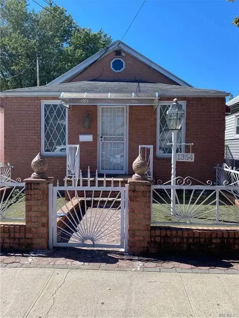 1354 E 96 St, Brooklyn, NY 11236 photo 1