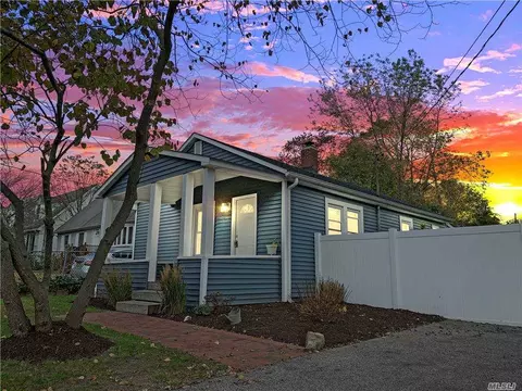 73 Nottingham Ave, Patchogue, NY 11772 photo 1