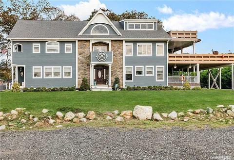 100 N Colonial Dr, E. Patchogue, NY 11772 photo 1