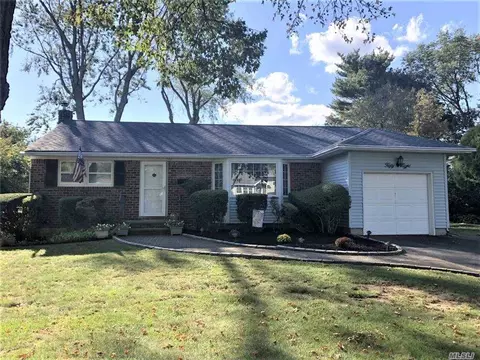 58 Elder Dr, Commack, NY 11725 photo 1