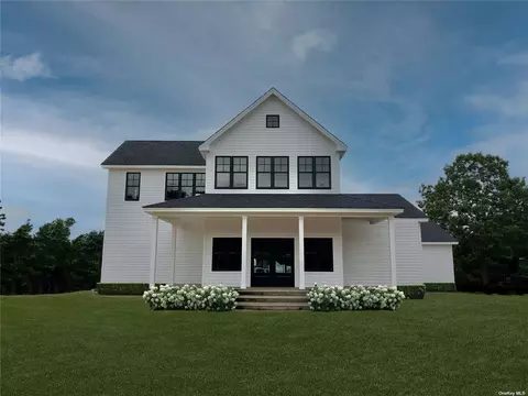 41 Phillips Ln, Aquebogue, NY 11931