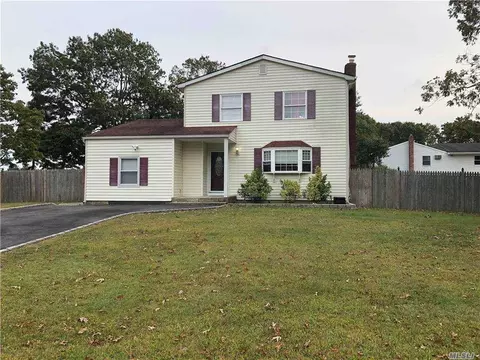 36 Jasper, Patchogue, NY 11772 photo 1