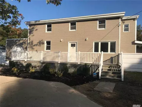 9 Roda Dr, Mastic, NY 11950 photo 1