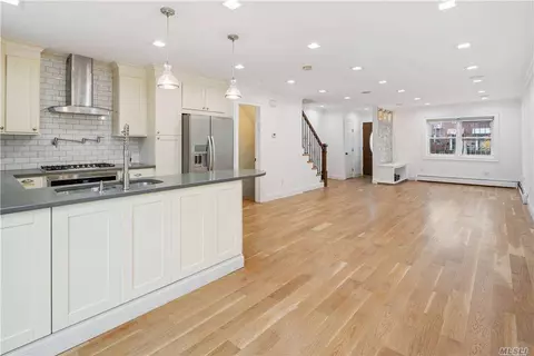 153-31 78th Rd, Flushing, NY 11367 photo 1