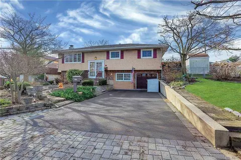 173 Central Park Rd, Plainview, NY 11803 photo 1