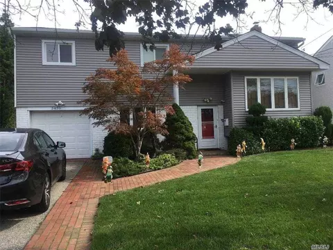 3435 Steven Rd, Baldwin, NY 11510 photo 1