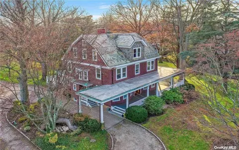 40 Town Path, Glen Cove, NY 11542