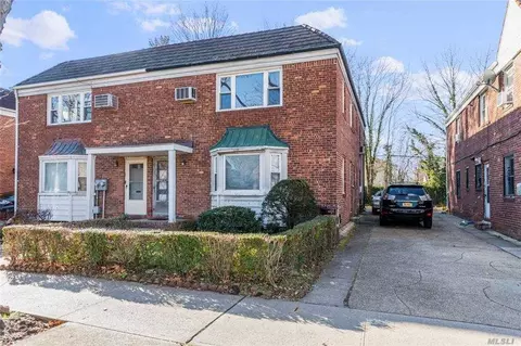 73-28 197th St, Flushing, NY 11366 photo 1