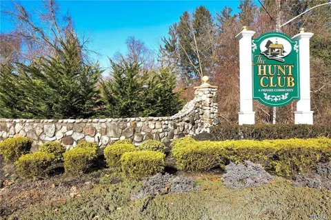 3 Doe Path, Coram, NY 11727 photo 1