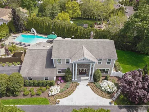 86 Karol Pl, Muttontown, NY 11753 photo 1