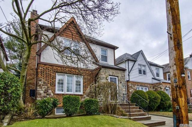 47 07 162nd St Flushing Ny 11358 29 Photos Mls 3283296 Movoto