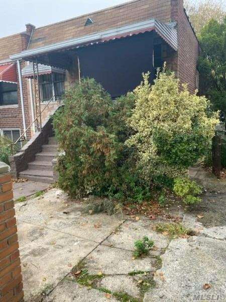 135 E 46th St, Brooklyn, NY 11203 photo 1