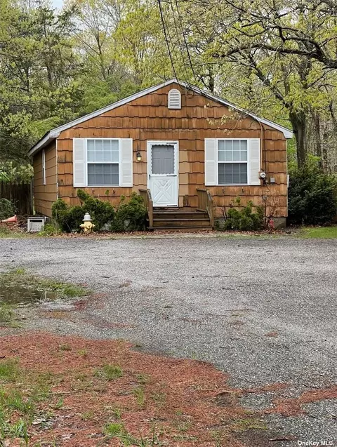152 Patchogue-yaphank Rd, Yaphank, NY 11980 photo 1