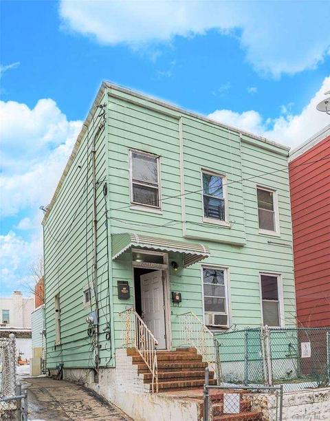 108-27 42nd Ave, Flushing, NY 11368 photo 1
