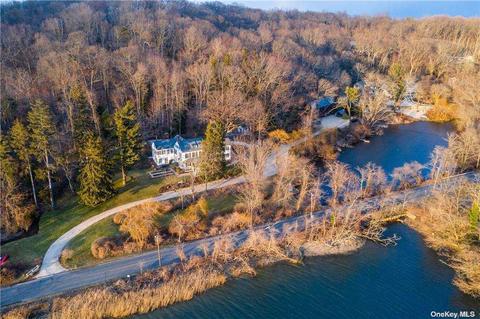 40 Shore Rd, Cold Spring Harbor, NY 11724 photo 1