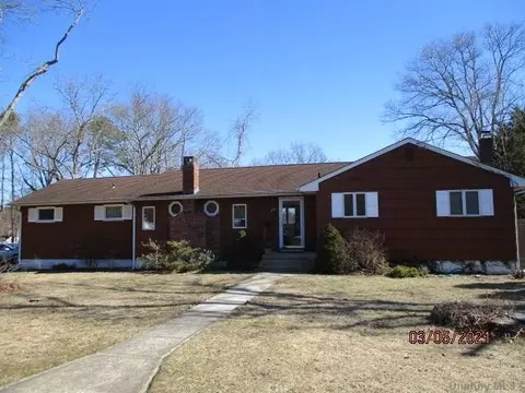 259 N Prospect Ave, Patchogue, NY 11772 photo 1