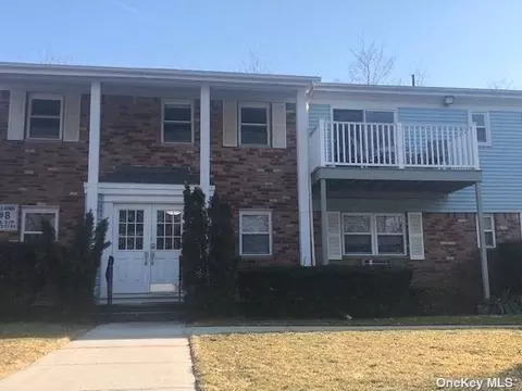 260 Waverly Ave, Patchogue, NY 11772 photo 1