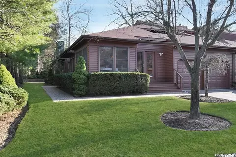 51 Hunt Dr, Jericho, NY 11753 photo 1