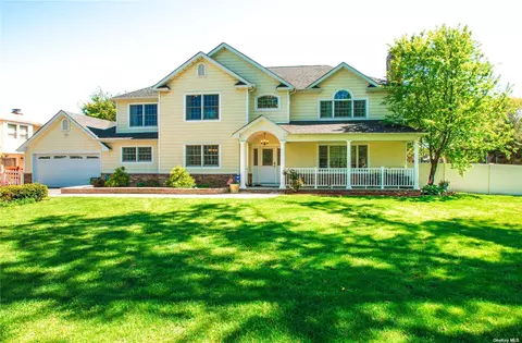 44 Parkside Dr, Jericho, NY 11753 photo 1