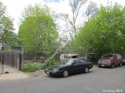 210 E 16 St, Flatbush, NY 11226 photo 1