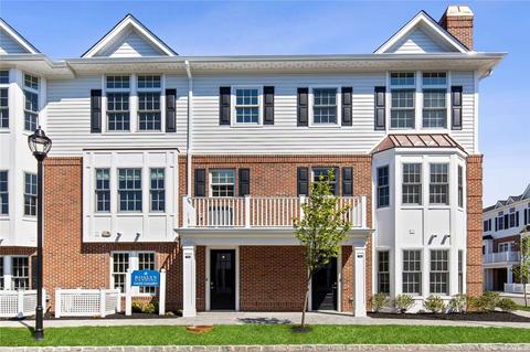 908 Mill Crk N #908, Roslyn, NY 11576