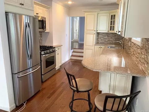 436 E Harrison St, Long Beach, NY 11561 photo 1