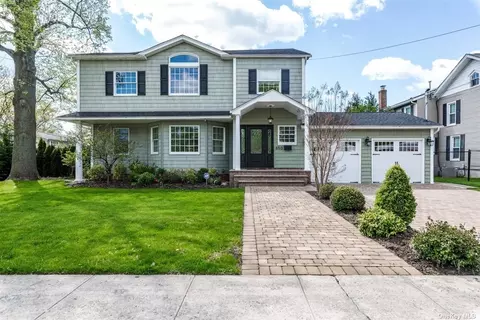 850 Thomas Ave, Baldwin, NY 11510 photo 1