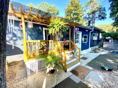 83 Forge Rd, Riverhead, NY 11901 photo 1