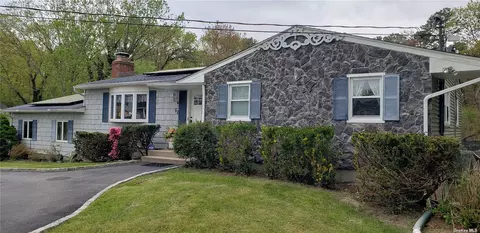 50 Wilstan Ave, Patchogue, NY 11772 photo 1