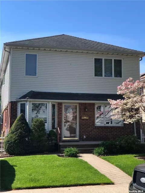 147-44 8th Ave, Flushing, NY 11357 photo 1