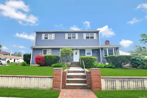 47 Main Pkwy, Plainview, NY 11803 photo 1