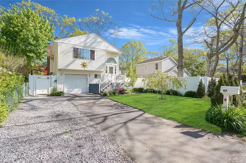 97 Hampton Ave, Mastic, NY 11950 photo 1