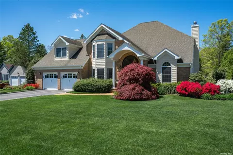 86 Caramel Rd, Commack, NY 11725 photo 1
