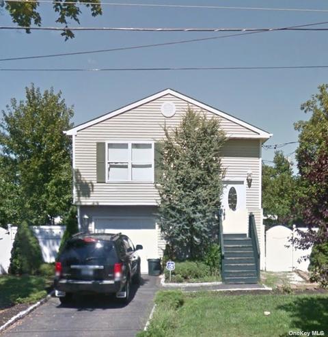 133 Pine Rd, Mastic Beach, NY 11951 photo 1