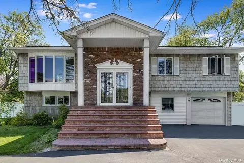 39 Peppermint Rd, Commack, NY 11725 photo 1