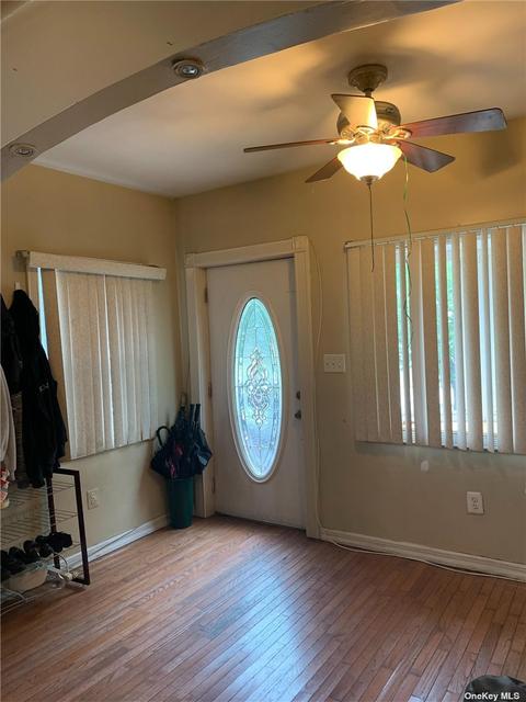 33-32 98th St, Flushing, NY 11368 photo 1
