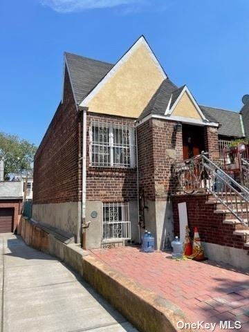 30-57 84th St, Flushing, NY 11370 photo 1