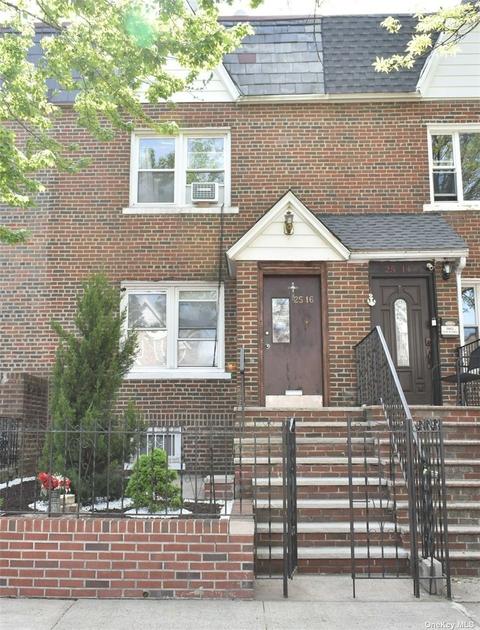 25-16 83rd St, Flushing, NY 11370 photo 1
