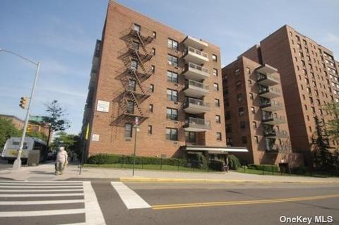 138-70 Elder Ave #2M, Flushing, NY 11355 photo 1