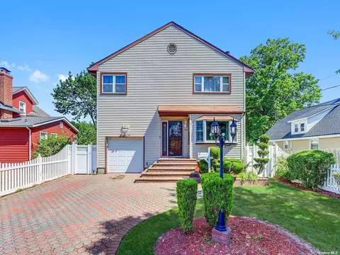 144 Lexington Ave, Freeport, NY 11520 photo 1