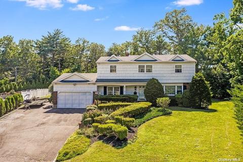30 Ridge Dr, Plainview, NY 11803 photo 1