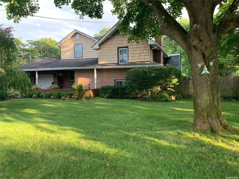 14 Arthur Ave, Patchogue, NY 11772 photo 1