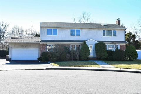 15 Maxwell Ct, Plainview, NY 11803 photo 1