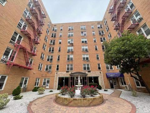 42-42 Colden St #E8, Flushing, NY 11354 photo 1