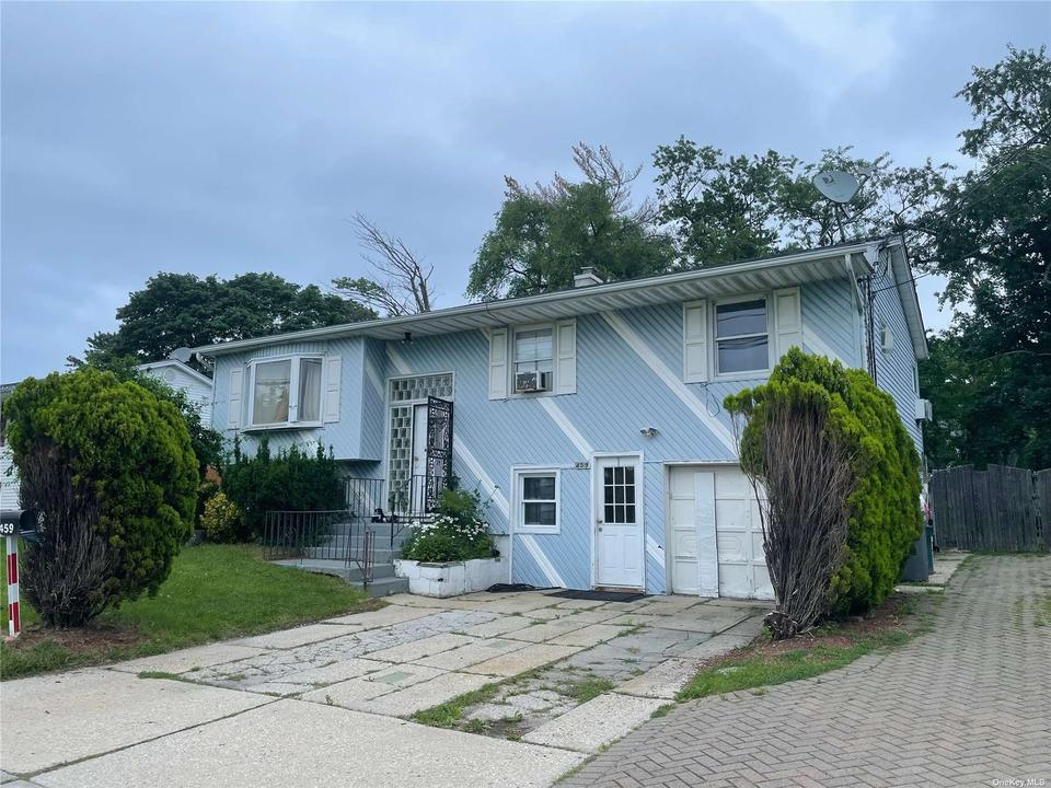 459 Wicks Rd, Brentwood, NY 11717 2 Photos MLS 3334343 Movoto