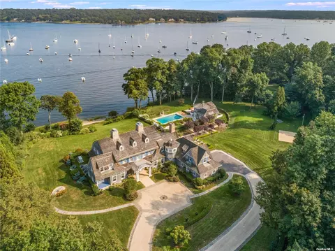 357 Centre Island Rd, Centre Island, NY 11771