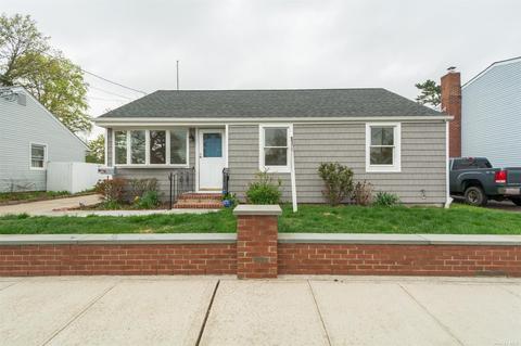 Undisclosed, Bethpage, NY 11714 photo 1