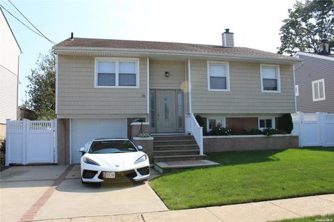 32 E 2nd St, Freeport, NY 11520 photo 1