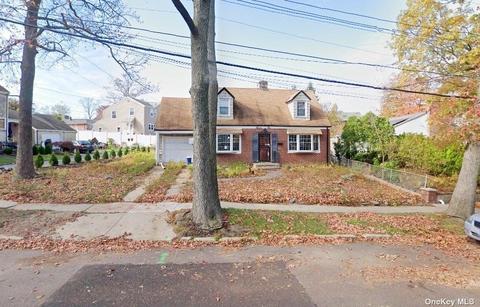 12-10 166th St, Flushing, NY 11357 photo 1