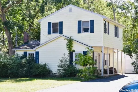 30 Travis Rd, Patchogue, NY 11772 photo 1